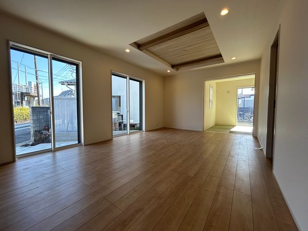 市川市国分1丁目 新築戸建 リビング