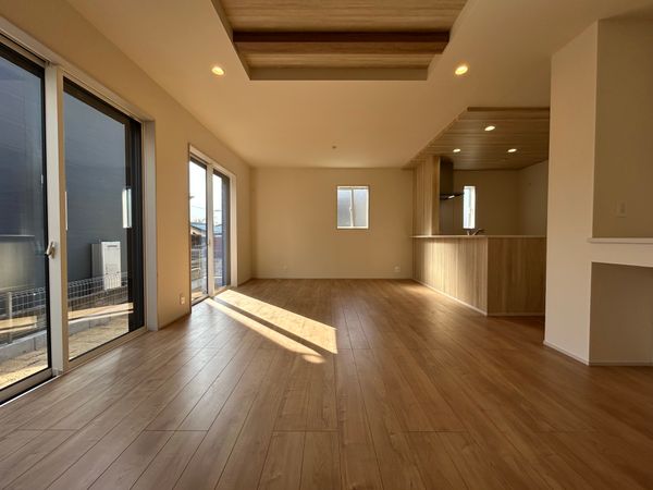 市川市北国分2丁目 新築戸建 リビング