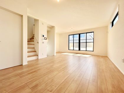 市川市鬼高2丁目 新築戸建 リビング リビング