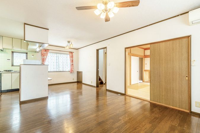 市川市北国分2丁目 戸建 リビング 市川市北国分2丁目 戸建 リビング