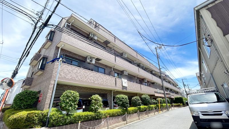 ライオンズコート市川 外観
