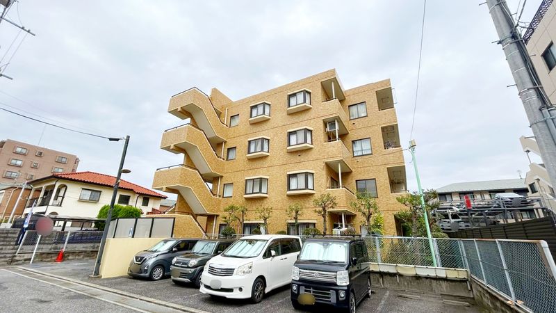 ライオンズマンション市川第7 外観