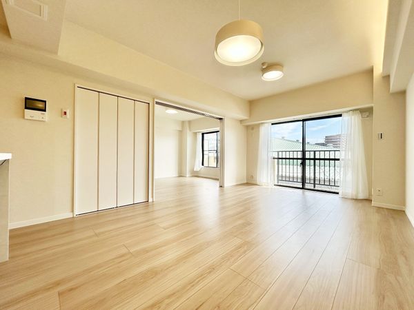 コスモ市川パサージュ 室内