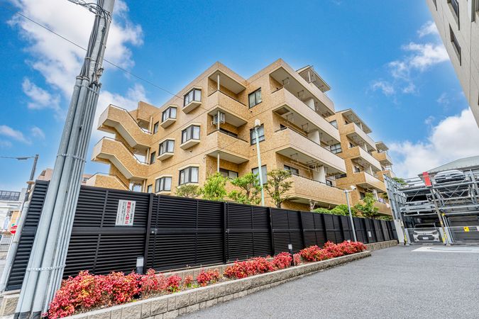 ライオンズマンション市川第7 外観