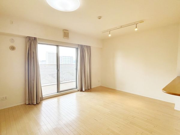 オアセス市川 リビング オアセス市川 リビング