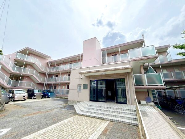 マック市川コートⅡ 外観