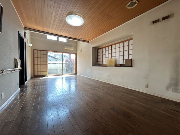 勝田台5丁目 戸建 リビング