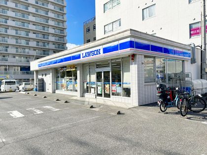ウエリス八千代村上 ローソン 村上駅前店(約220m) ローソン 村上駅前店(約220m)