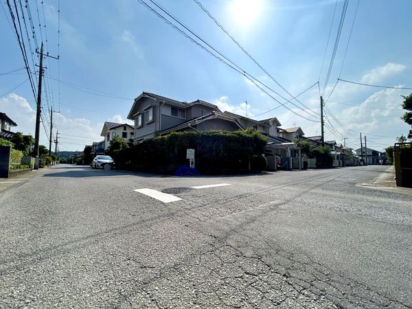 印西市木下東4丁目 土地 前面道路含む外観
