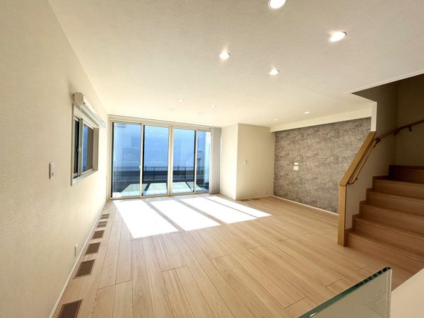 船橋市小室町 戸建 リビング 船橋市小室町 戸建 リビング