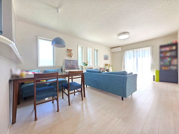 印西市西の原4丁目 戸建 リビング