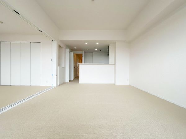 西の原ハイム一番館 リビング 西の原ハイム一番館 リビング