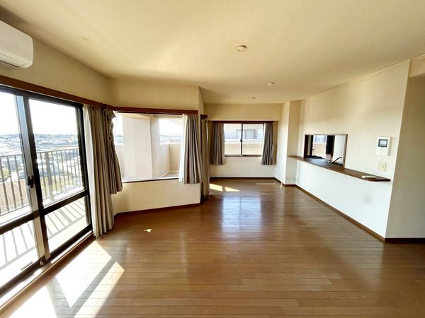 エヴァーグリーンアペックス 7番館 リビング