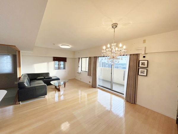 レイディアントシティ印西牧の原アクア・ヴィラ リビング