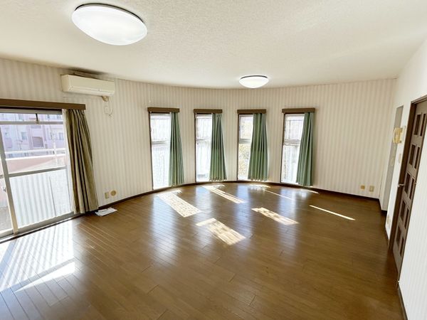 桜苑壱番街 リビング