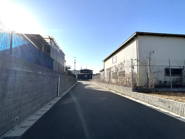 南東側前面道路（幅員約6.0ｍ）