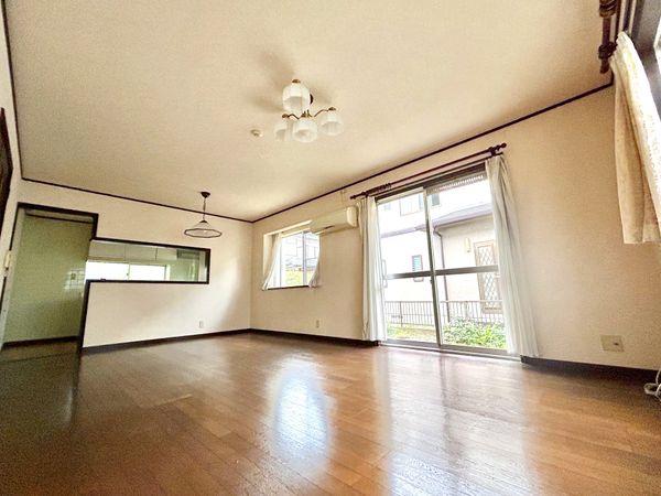 柏市酒井根3丁目 戸建 リビング リビング