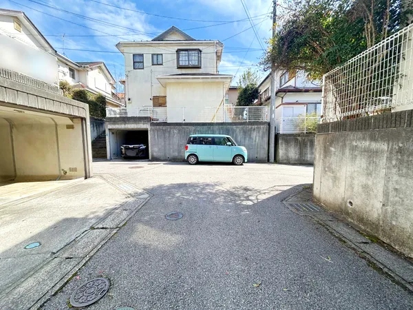 南東側前面道路（幅員約4.0ｍ）