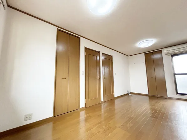 洋室（約9.0帖）