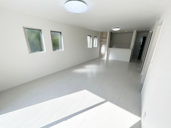 柏市つくしが丘 戸建 1号棟 リビング