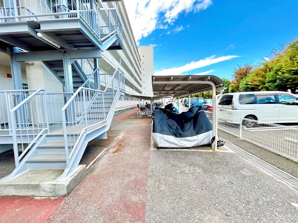 バイク置き場・駐輪場