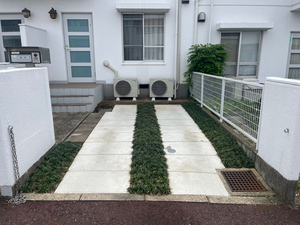 ホームタウン初石 4号棟 駐車場