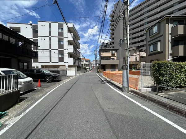 北西側前面道路約６．７ｍ公道