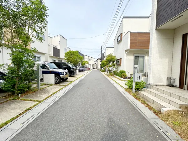 【前面道路】前面道路は約４ｍ公道