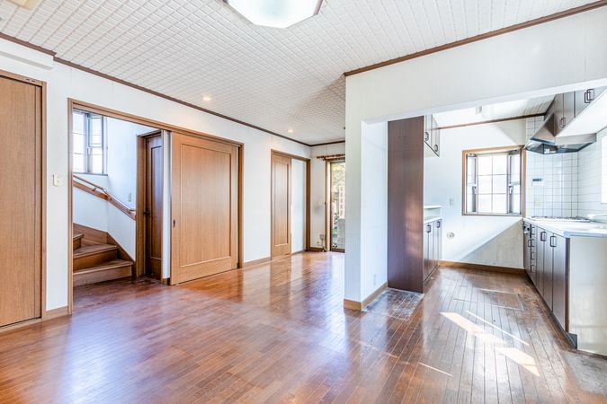 松戸市仲井町2丁目 リビング