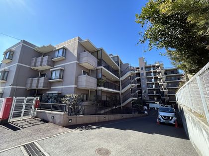 朝日パリオ秋山 外観