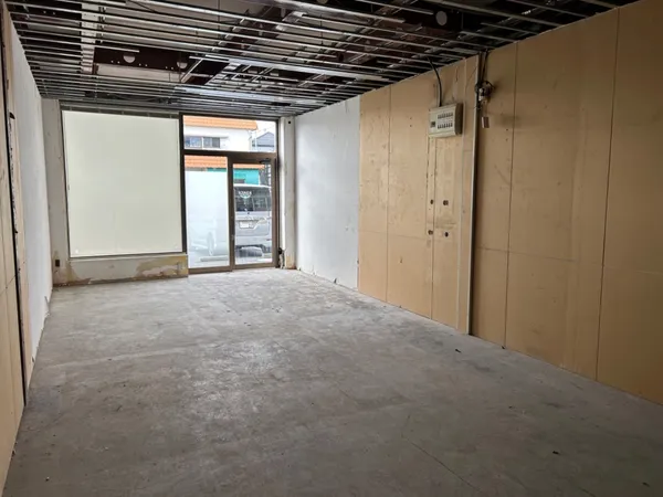 １階空き店舗