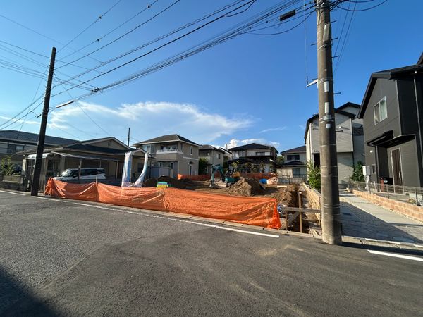 松戸市新松戸南2丁目 土地 3区画 前面道路含む外観 松戸市新松戸南2丁目 土地 3区画 前面道路含む外観