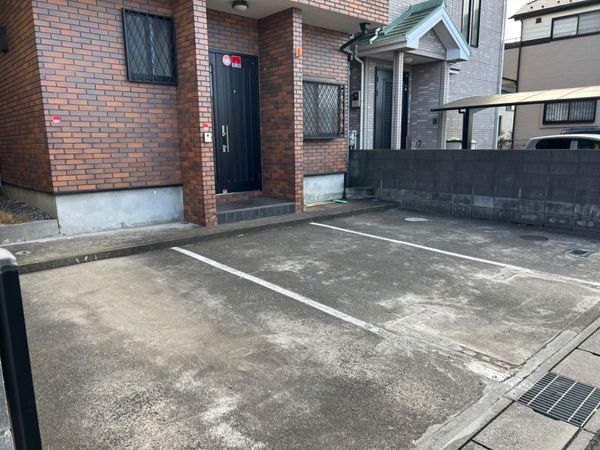 松戸市大金平5丁目 戸建 駐車場