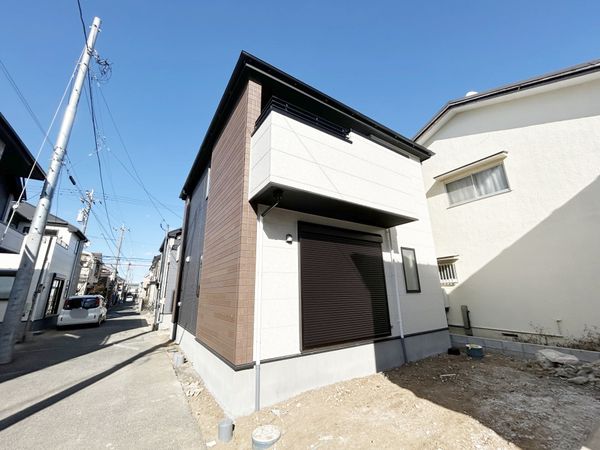 松戸市西馬橋3丁目 新築戸建 4号棟 前面道路含む外観 松戸市西馬橋3丁目 新築戸建 4号棟 前面道路含む外観