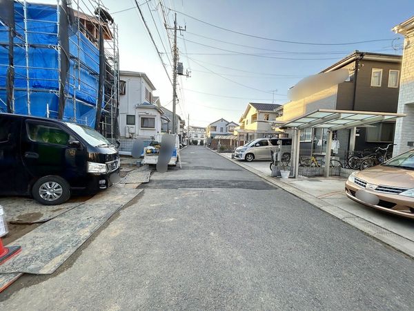 流山市三輪野山1丁目 新築戸建 4号棟 前面道路含む外観 流山市三輪野山1丁目 新築戸建 4号棟 前面道路含む外観