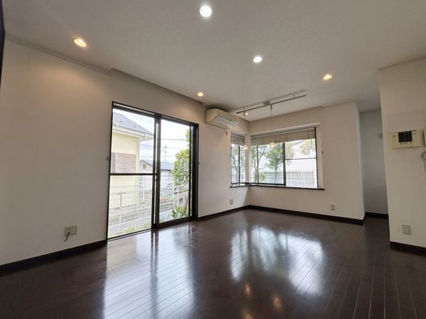 松戸市中金杉4丁目 戸建 リビング