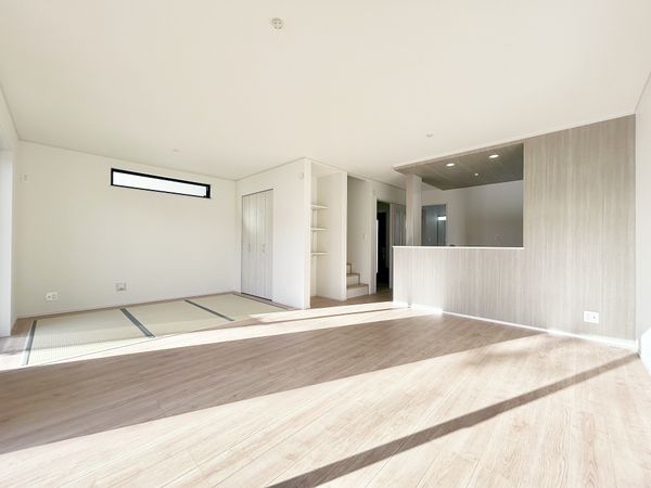 松戸市栄町8丁目 新築戸建 J号棟 リビング