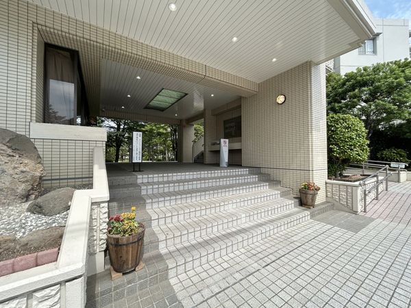 ラミーユ松戸ハイライズ2号棟 ヴィラージュ棟 エントランス