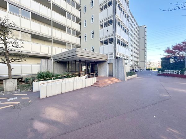 新松戸中央パークハウス C棟 エントランス