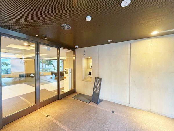 クレストフォルム月島サウススクエア エントランス