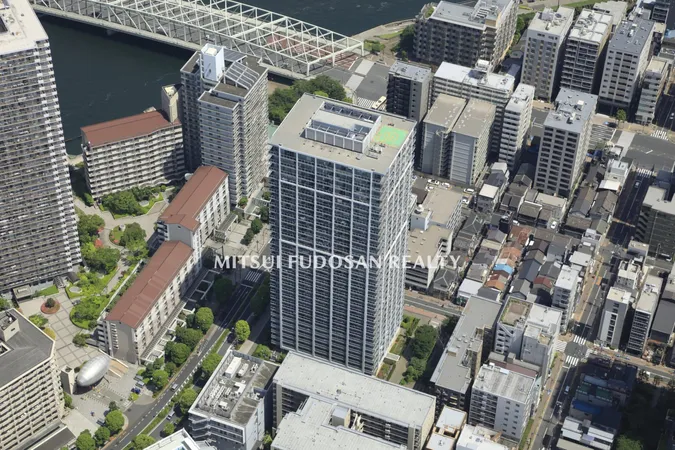 月島駅徒歩３分に位置するタワーマンションです。