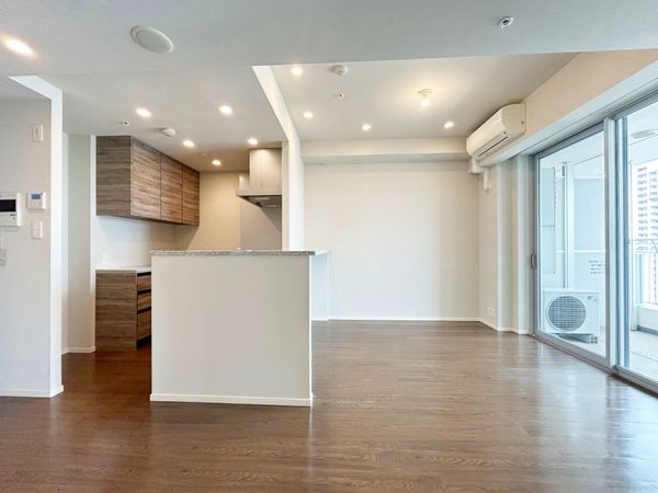 CAPITAL GATE PLACE THE TOWER キッチン