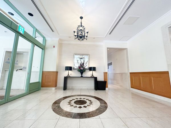 スカイライトタワー エントランス