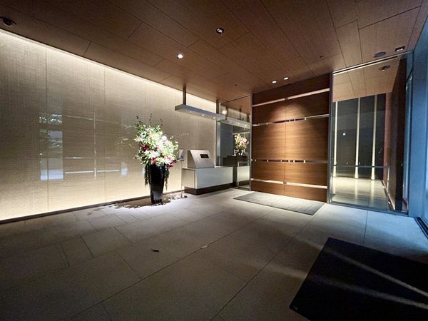 CAPITAL GATE PLACE THE TOWER エントランス CAPITAL GATE PLACE THE TOWER エントランス