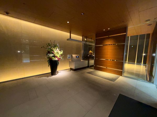 CAPITAL GATE PLACE THE TOWER エントランス