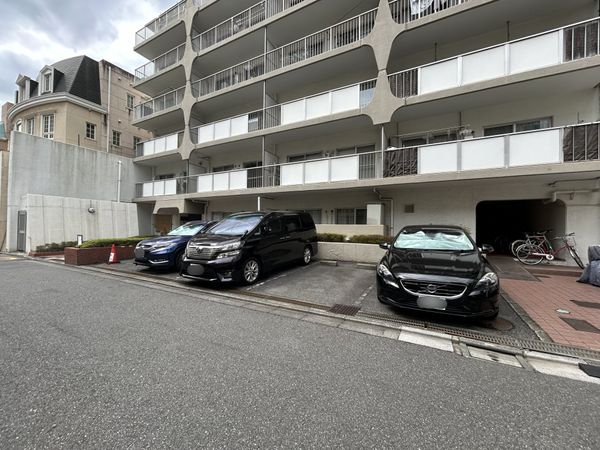 ロイヤルハイツ三田 駐車場 ロイヤルハイツ三田 駐車場