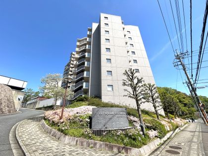 エステ・スクエアセンター北 ウエストウイング 外観