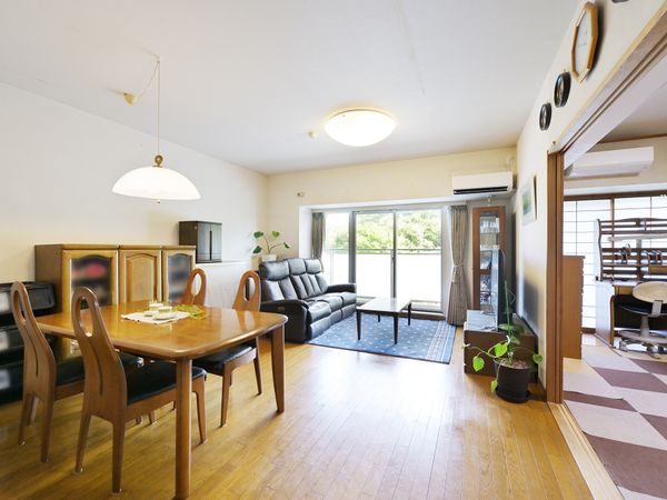 エステ・スクエアセンター北 ウエストウイング リビング