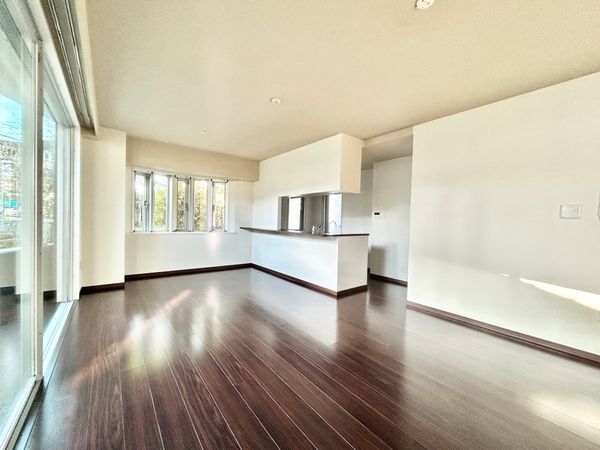 ライオンズ港北ニュータウンオーセンティックハウス リビング ライオンズ港北ニュータウンオーセンティックハウス リビング