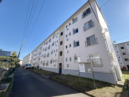 長津田団地 9号棟 外観